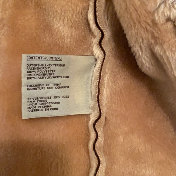 Woman’s warm coat - Picture 8 of 8